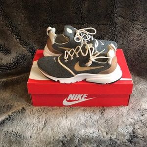 Woman Nike Presto Fly SE sneaker